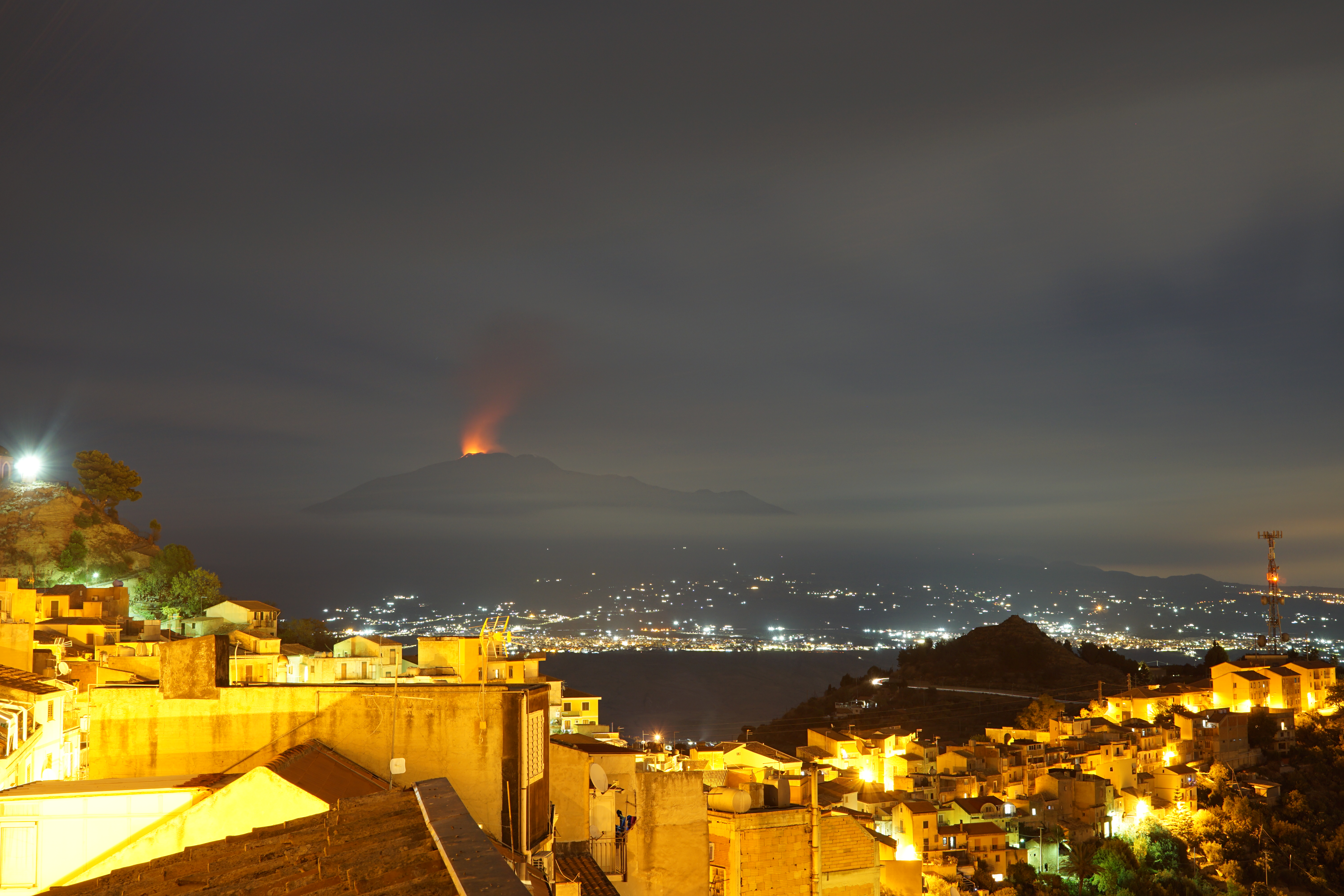 Foto eruzione Etna da Centuripe